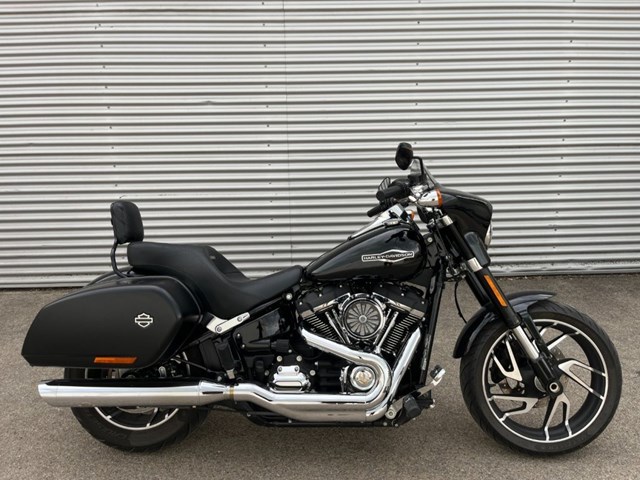 Harley-Davidson Softail Sport Glide FLSB (schwarz) - Bild 2