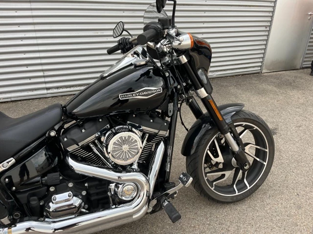 Harley-Davidson Softail Sport Glide FLSB (schwarz) - Bild 3