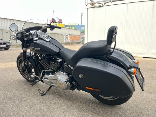 Harley-Davidson Softail Sport Glide FLSB (schwarz) - Bild 9