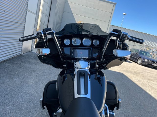 Harley-Davidson FLHTK Electra Glide Ultra Limited (schwarz) - Bild 13