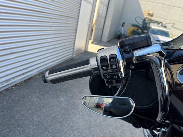 Harley-Davidson FLHTK Electra Glide Ultra Limited (schwarz) - Bild 14