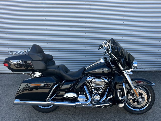 Harley-Davidson FLHTK Electra Glide Ultra Limited (schwarz) - Bild 3