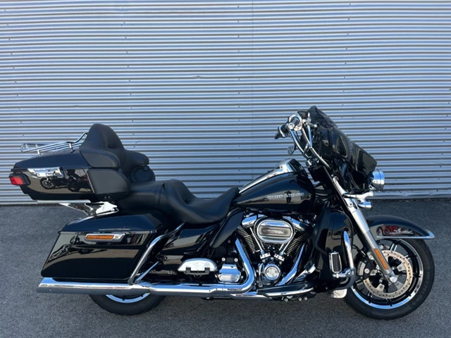 Harley-Davidson FLHTK Electra Glide Ultra Limited (schwarz) - Bild 3