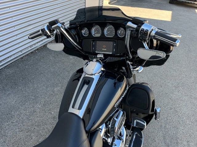 Harley-Davidson FLHTK Electra Glide Ultra Limited (schwarz) - Bild 6