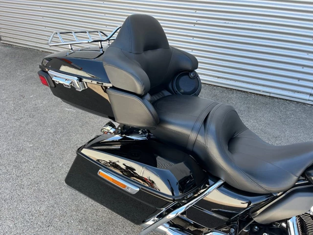 Harley-Davidson FLHTK Electra Glide Ultra Limited (schwarz) - Bild 7