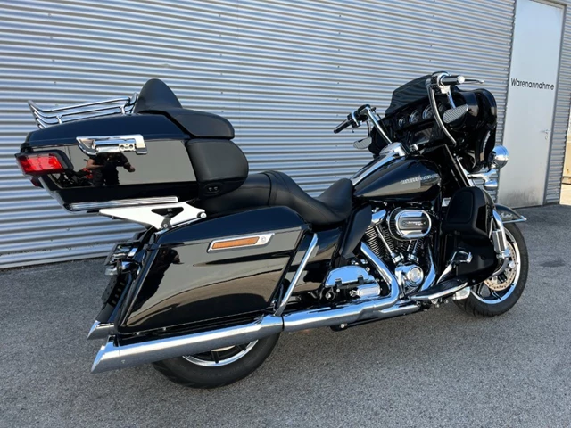 Harley-Davidson FLHTK Electra Glide Ultra Limited (schwarz) - Bild 8