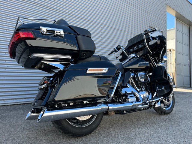 Harley-Davidson FLHTK Electra Glide Ultra Limited (schwarz) - Bild 9