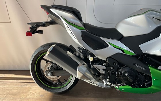 Gebrauchtmotorrad Kawasaki Ninja 7 Hybrid - Bild 5