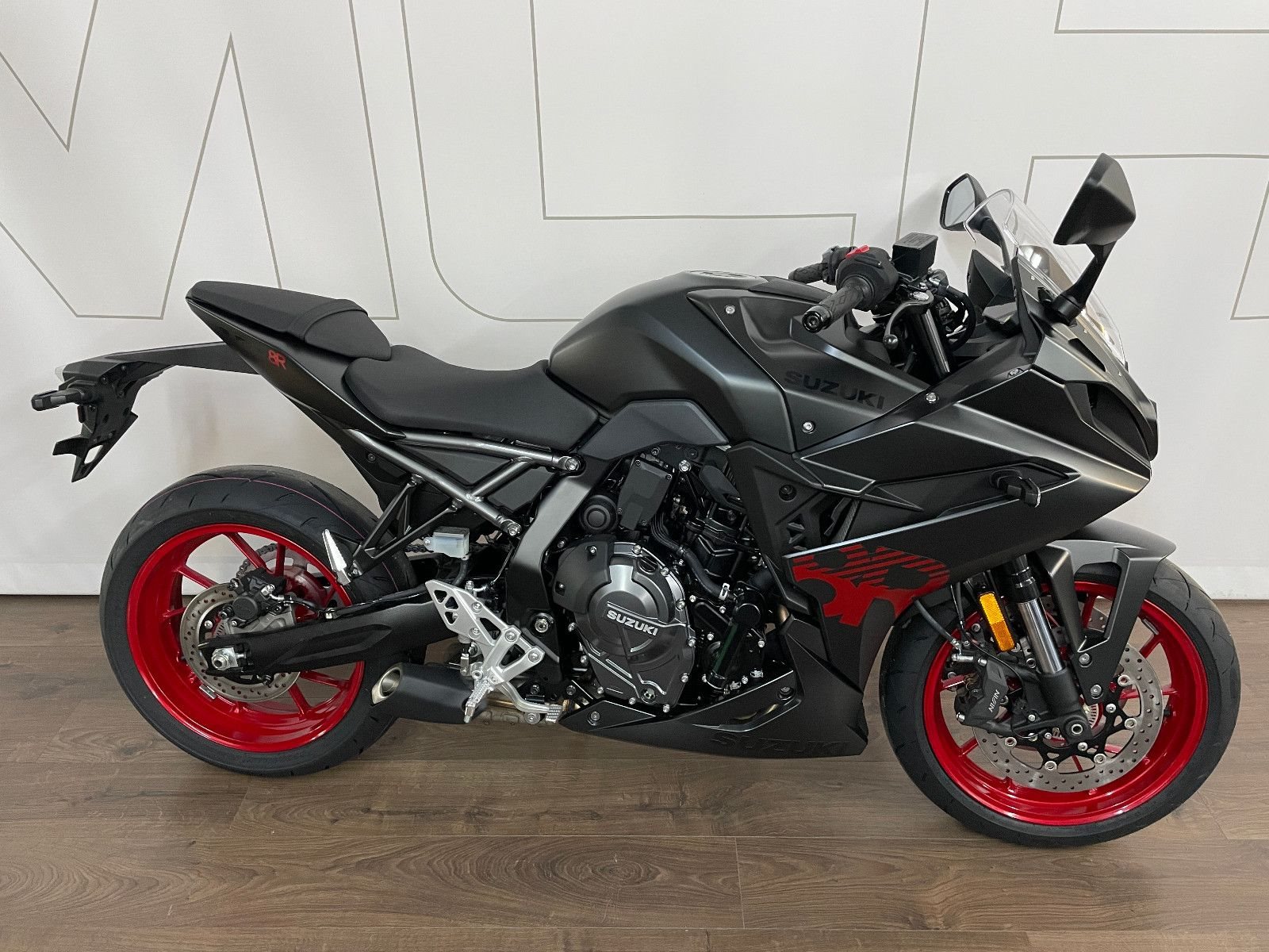 Suzuki GSX-8R