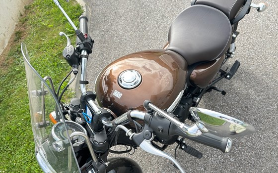 Gebrauchtmotorrad Royal Enfield Meteor 350 Supernova - Bild 6