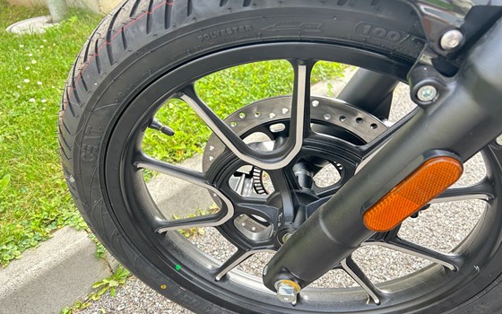 Gebrauchtmotorrad Royal Enfield Meteor 350 Supernova - Bild 9