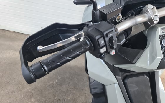 Gebrauchtmotorrad Honda ADV350 - Bild 11