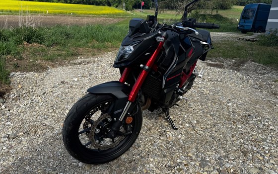 Gebrauchtmotorrad Honda CB750 Hornet - Bild 1