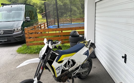 Gebrauchtmotorrad Husqvarna 701 Supermoto - Bild 4