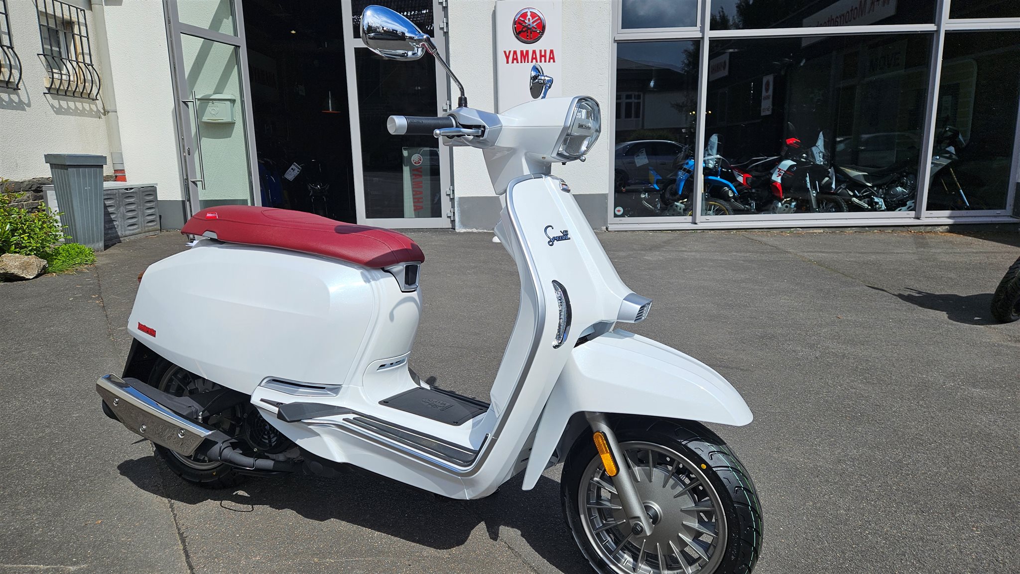 Lambretta V125 Special