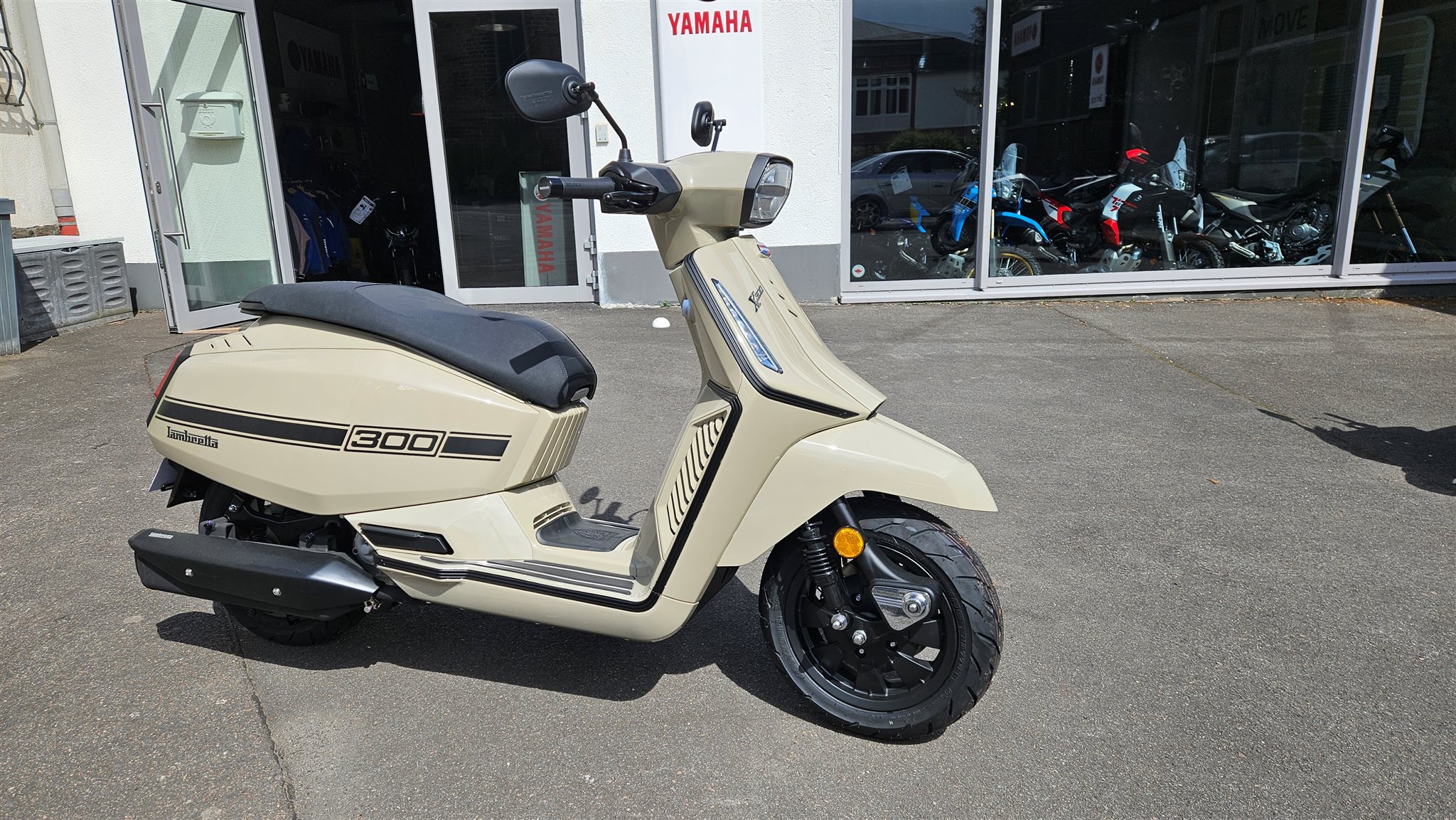 Lambretta X300
