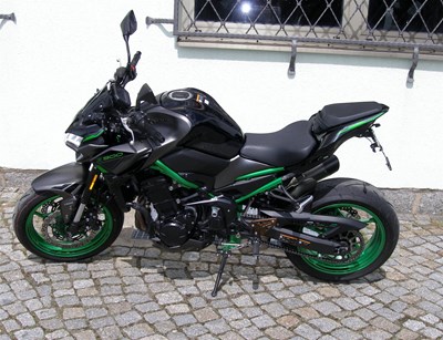 Z900