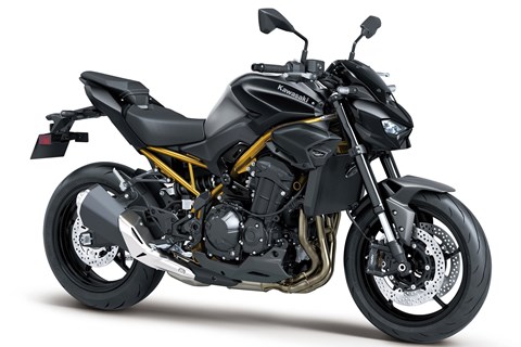 Mittelklasse Naked Bikes für jedes Budget!