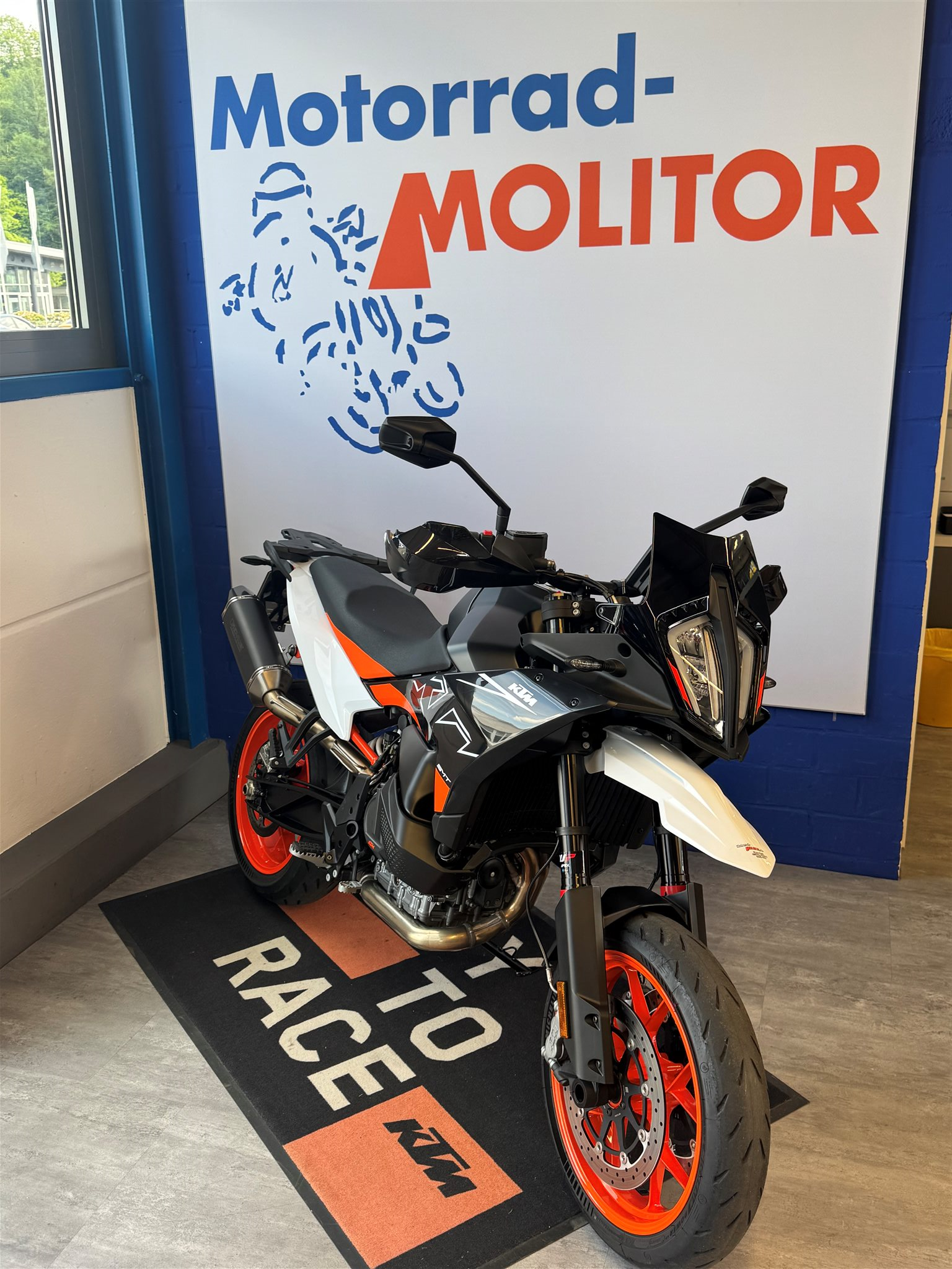 KTM 890 SMT 