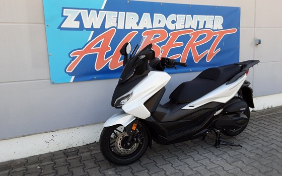 Gebrauchtmotorrad Honda Forza 350 - Bild 7
