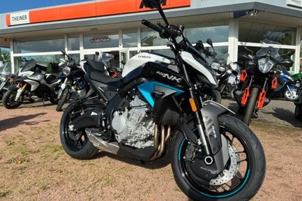 CFMOTO 675NK