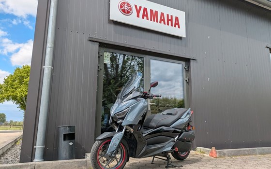 Gebrauchtmotorrad Yamaha XMAX 300 Tech MAX - Bild 1