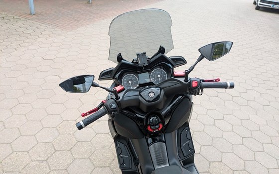 Gebrauchtmotorrad Yamaha XMAX 300 Tech MAX - Bild 15