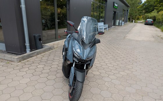 Gebrauchtmotorrad Yamaha XMAX 300 Tech MAX - Bild 2