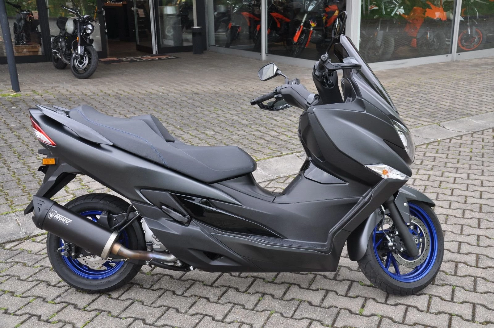 Suzuki Burgman 400