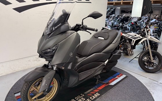 Gebrauchtmotorrad Yamaha XMAX 300 Tech MAX - Bild 4