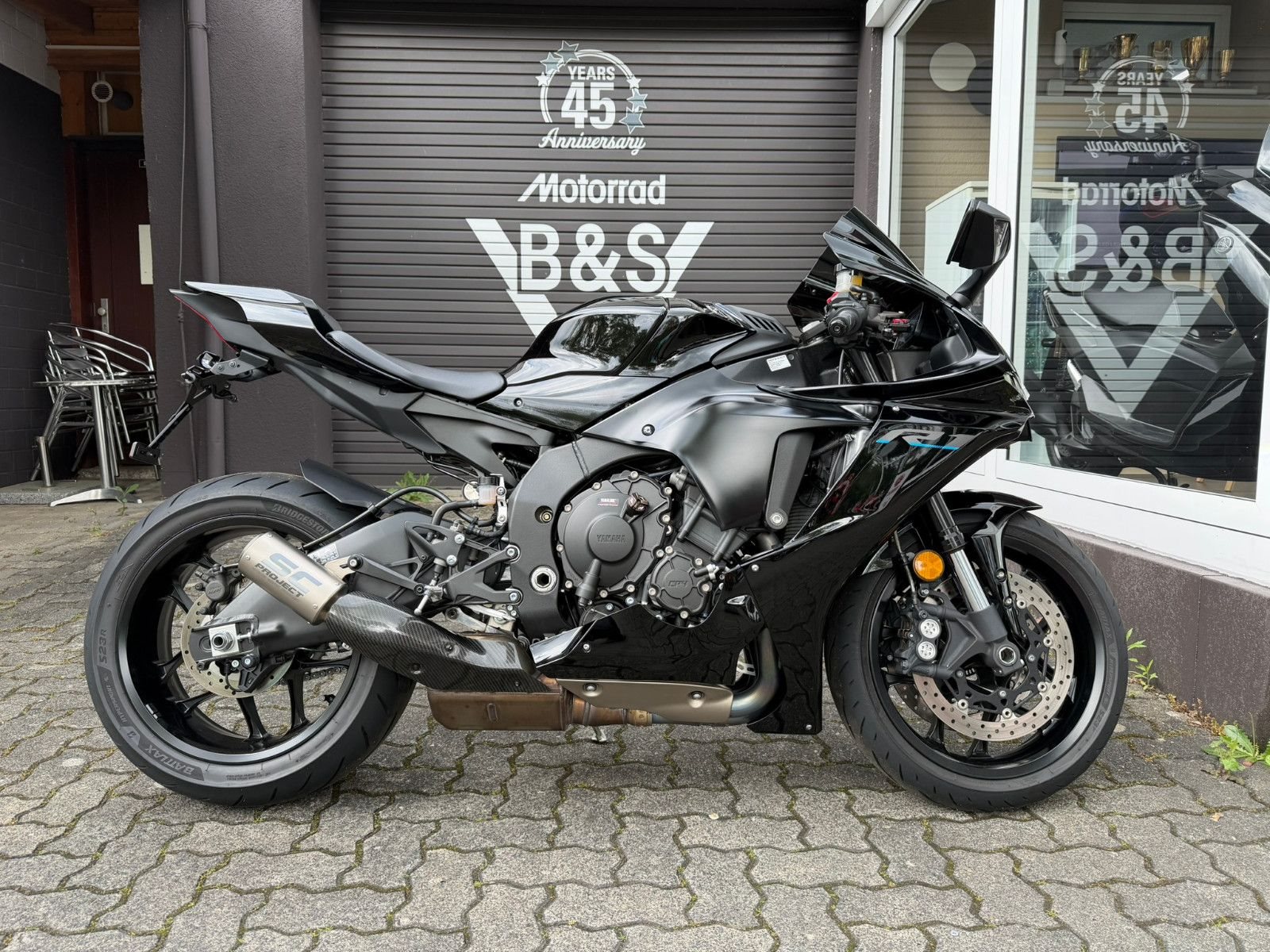Yamaha R1