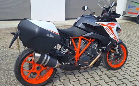 Gebrauchtmotorrad KTM 1290 Super Duke GT - Bild 3