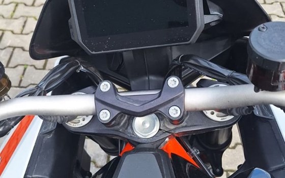 Gebrauchtmotorrad KTM 1290 Super Duke GT - Bild 9