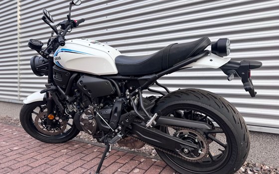 Gebrauchtmotorrad Yamaha XSR700 - Bild 3