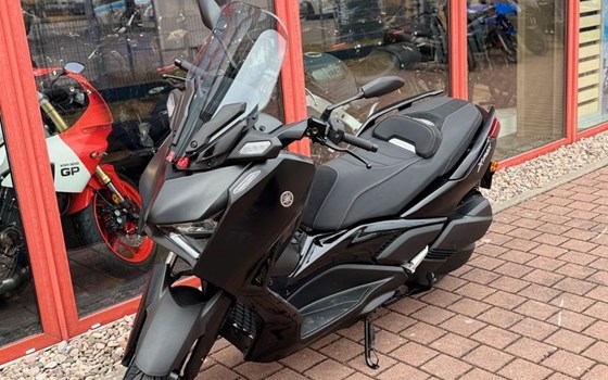 Neufahrzeug Yamaha XMAX 300 Tech MAX+ - Bild 12