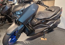 Neumotorrad Yamaha XMAX 300