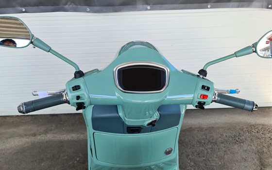 Neufahrzeug Vespa GTS 310 - Bild 9