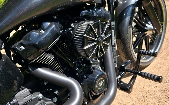Gebrauchtmotorrad Harley-Davidson Softail Breakout 114 FXBRS - Bild 7
