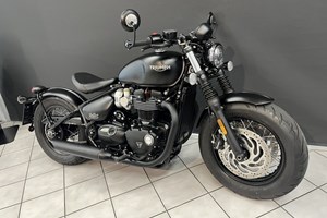Angebot Triumph Bonneville Bobber Black