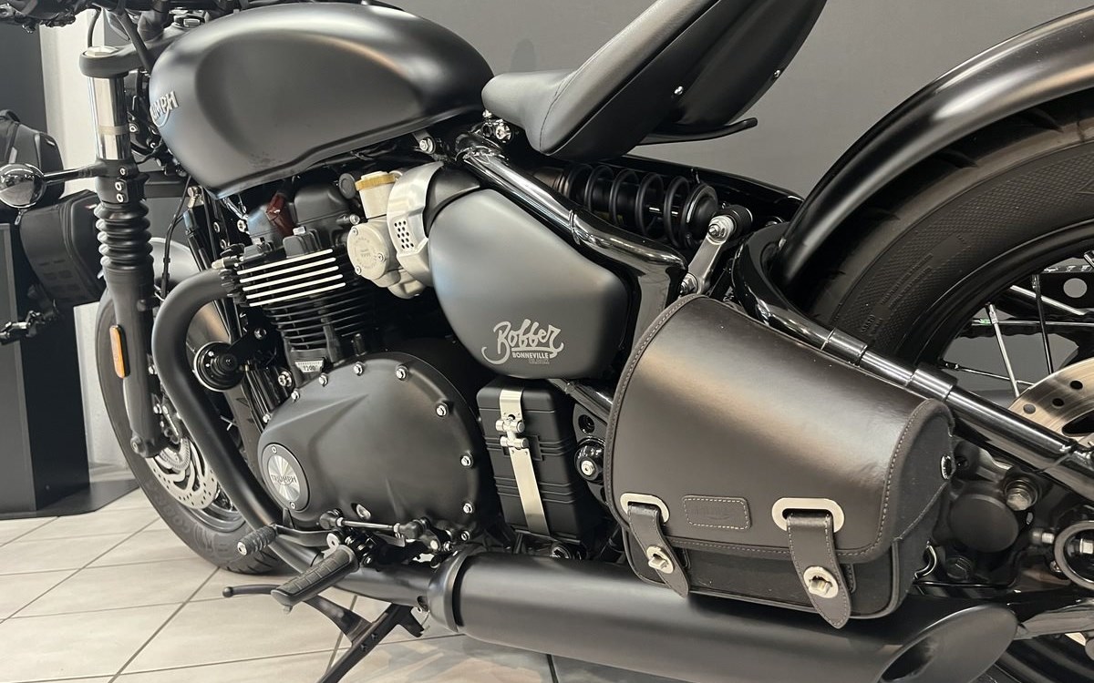 Angebot Triumph Bonneville Bobber Black