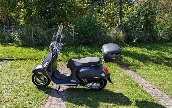 Motorrad Occasion Vespa GTS 300 hpe Super Tech - Bild 1