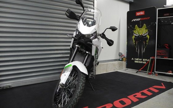 Neufahrzeug Kawasaki KLE500 SE - Bild 3
