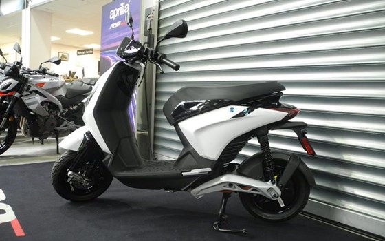 Neufahrzeug Piaggio 1 + - Bild 2