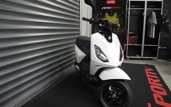 Neufahrzeug Piaggio 1 + - Bild 4