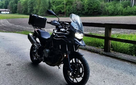Gebrauchtmotorrad BMW F 750 GS - Bild 1