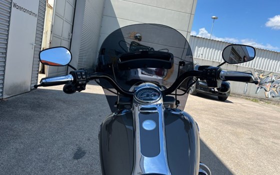 Gebrauchtmotorrad Harley-Davidson CVO Road King FLHRSE - Bild 14