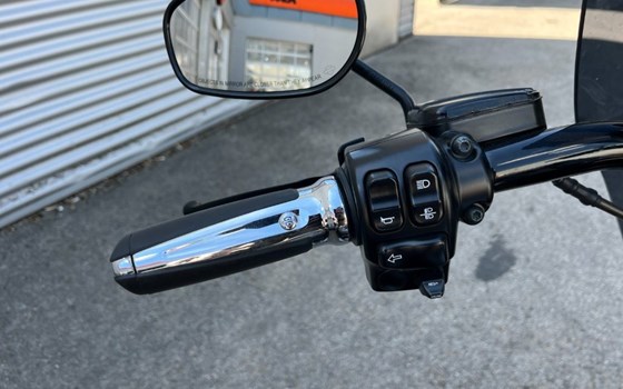 Gebrauchtmotorrad Harley-Davidson CVO Road King FLHRSE - Bild 15