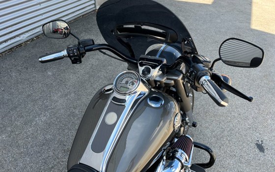 Gebrauchtmotorrad Harley-Davidson CVO Road King FLHRSE - Bild 6