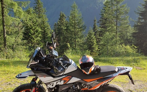 Gebrauchtmotorrad KTM 890 SMT - Bild 2