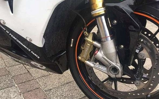 Gebrauchtmotorrad BMW S 1000 RR - Bild 3